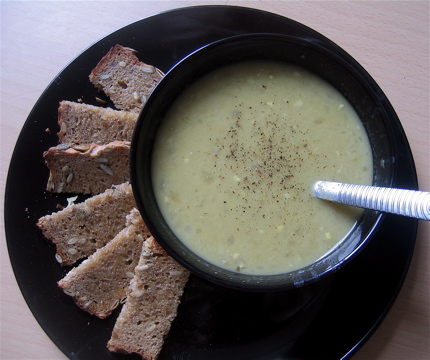 Spicy Split Pea Soup, and Thoughts on Comfort Food